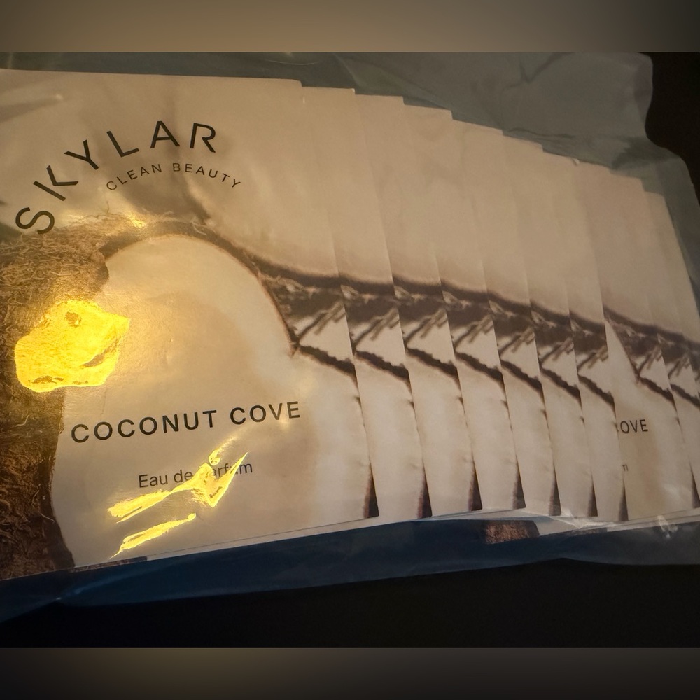 SKYLAR CLEAN BEAUTY Coconut Cove EDP 1.5 mL Sample X 10 lot Parfum Fragrance - Picture 4 of 5